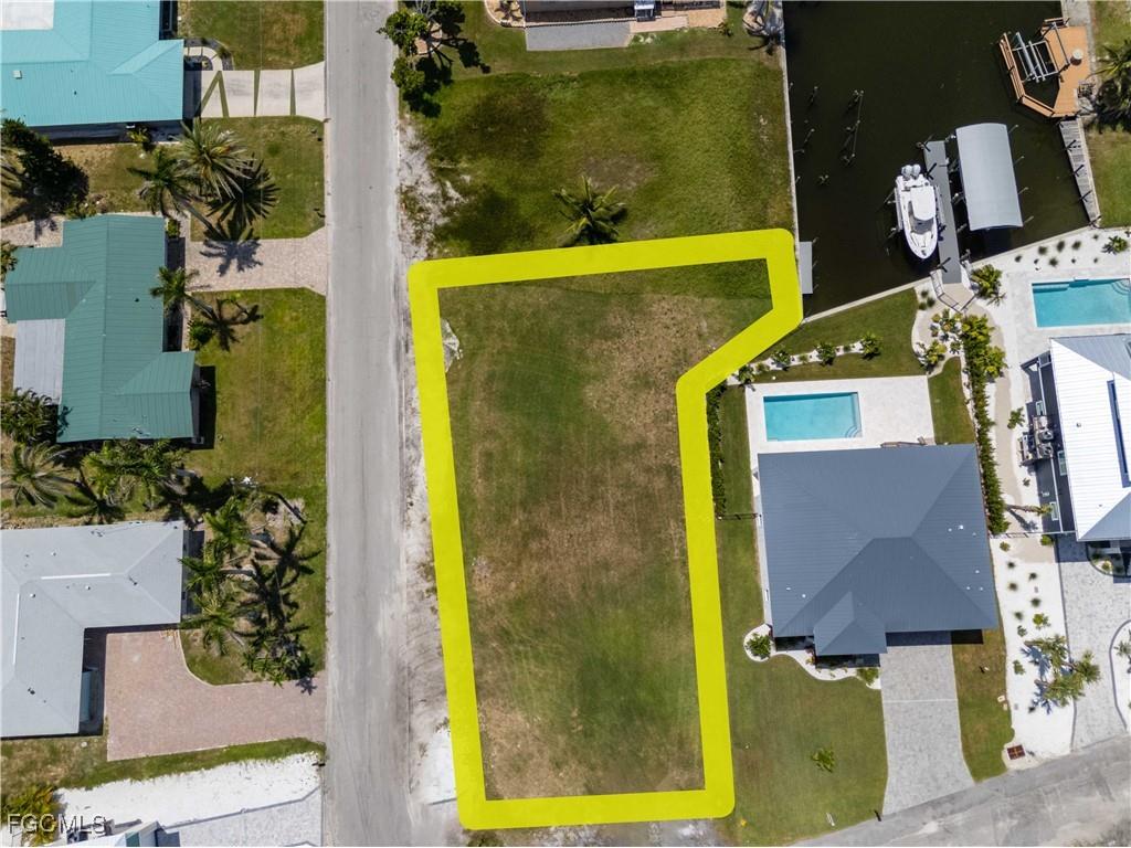 2 Bayview Boulevard Fort Myers Beach FL 33931 2025004481 image3