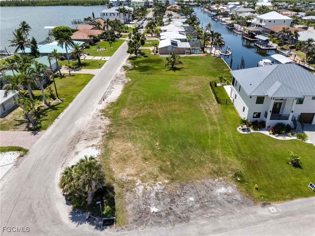 2 Bayview Boulevard Fort Myers Beach FL 33931 2025004481 image4