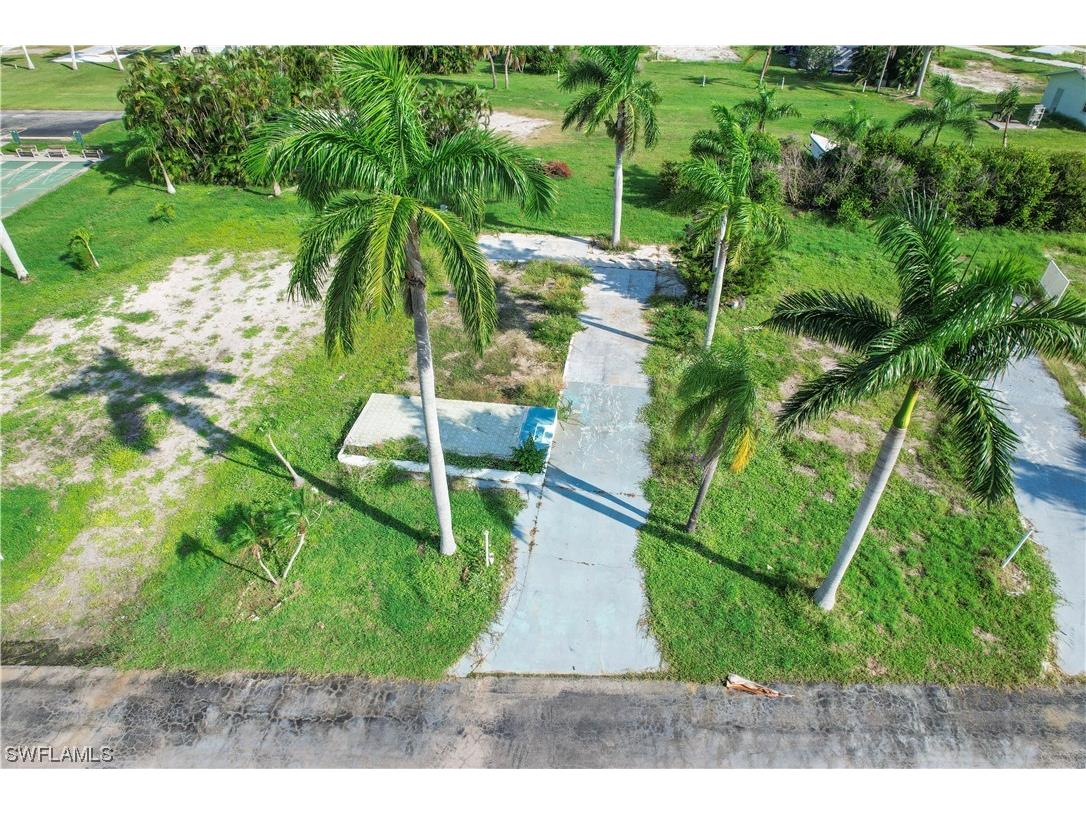 2 Birch Boulevard Fort Myers FL 33908 223075430 image1