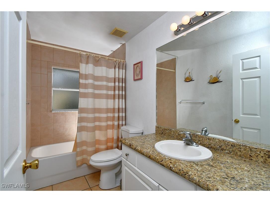 2 E Greens Circle Lehigh Acres FL 33936 224102683 image10