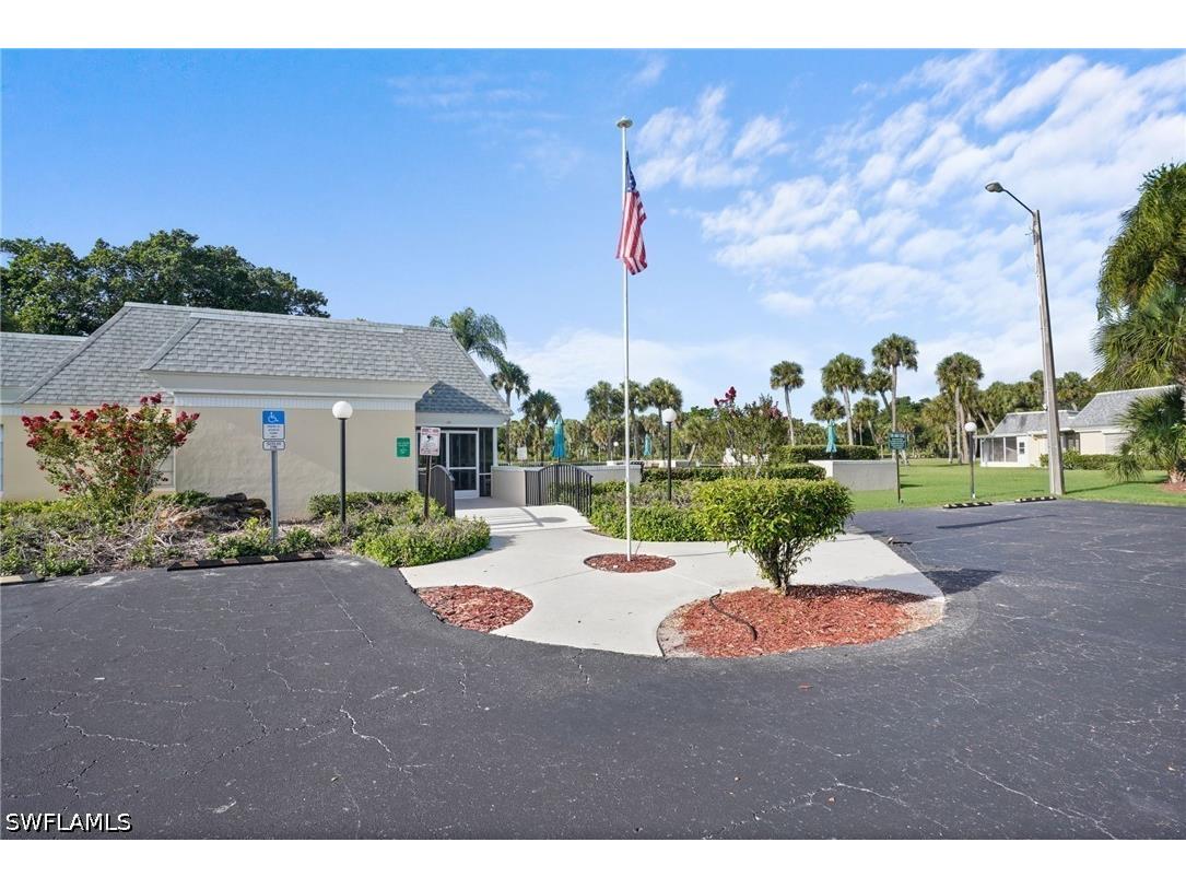 2 E Greens Circle Lehigh Acres FL 33936 226025601 image39