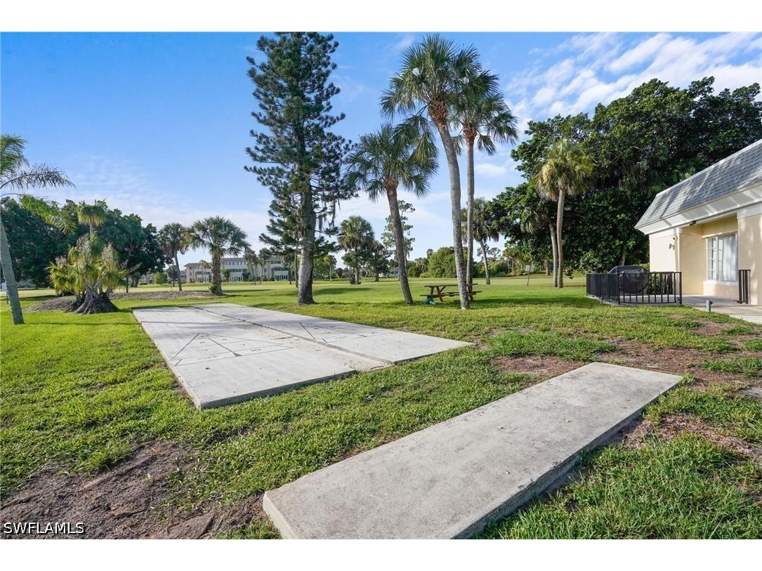 2 E Greens Circle Lehigh Acres FL 33936 226025601 image40