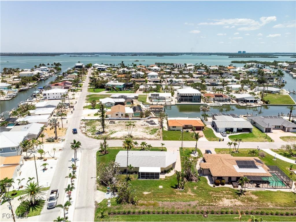 2 Fairview Boulevard Fort Myers Beach FL 33931 2025019394 image3