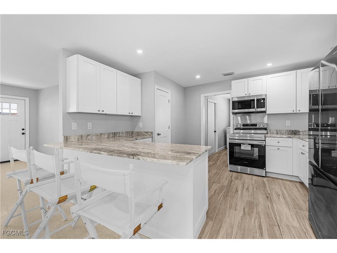 2 Fairview Boulevard Fort Myers Beach FL 33931 2025019394 image5