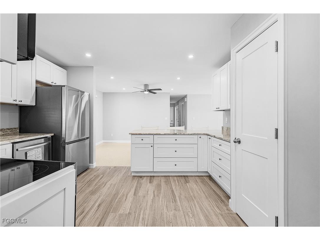 2 Fairview Boulevard Fort Myers Beach FL 33931 2025019394 image8