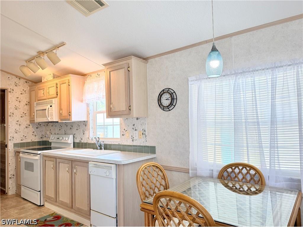 2 Jade Drive #2J Naples FL 34114 226013161 image11