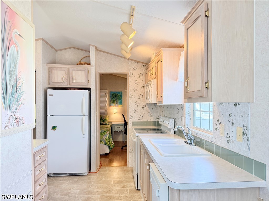 2 Jade Drive #2J Naples FL 34114 226013161 image8