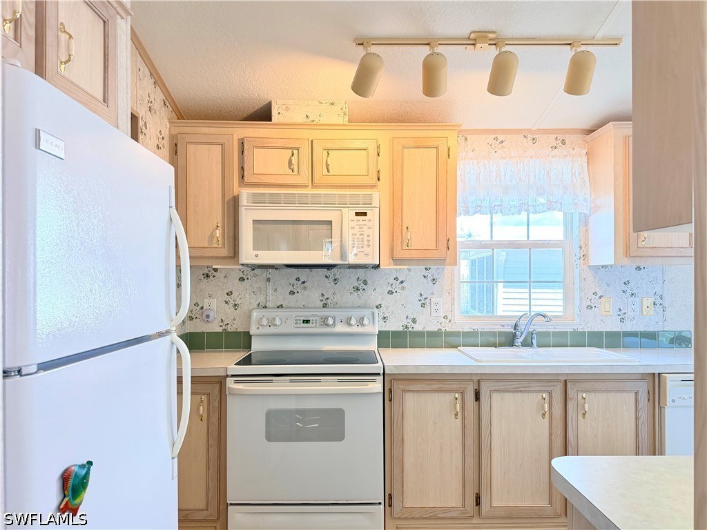 2 Jade Drive #2J Naples FL 34114 226013161 image9