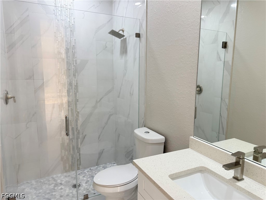 2 NE 3rd Lane Cape Coral FL 33909 2026012790 image30