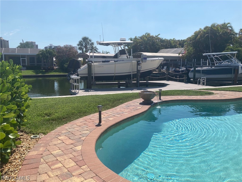 2 Sunview Boulevard Fort Myers Beach FL 33931 223004851 image1