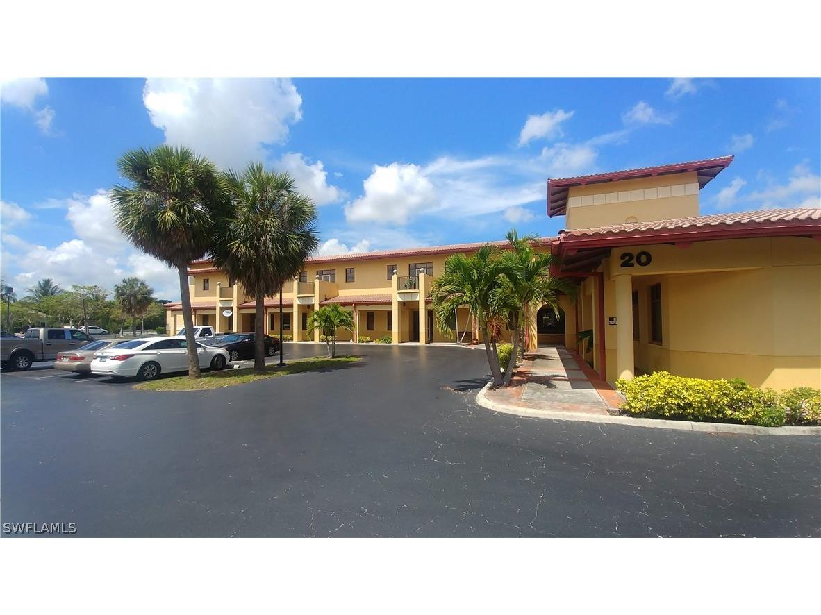 20 Barkley Circle Fort Myers FL 33907 221024279 image1