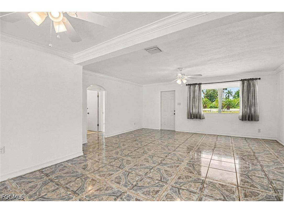 20 Estate Drive North Fort Myers FL 33917 2026025749 image3
