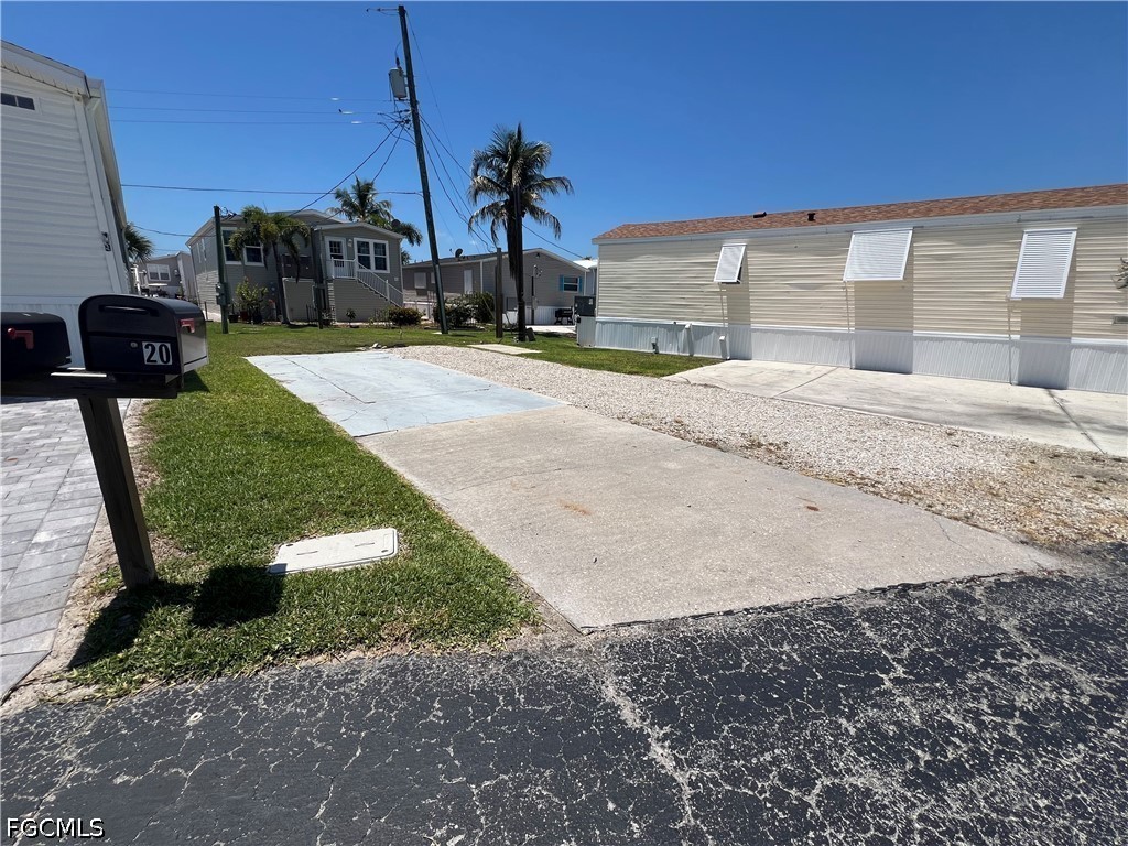 20 Helen Lane Fort Myers Beach FL 33931 2026019636 image1