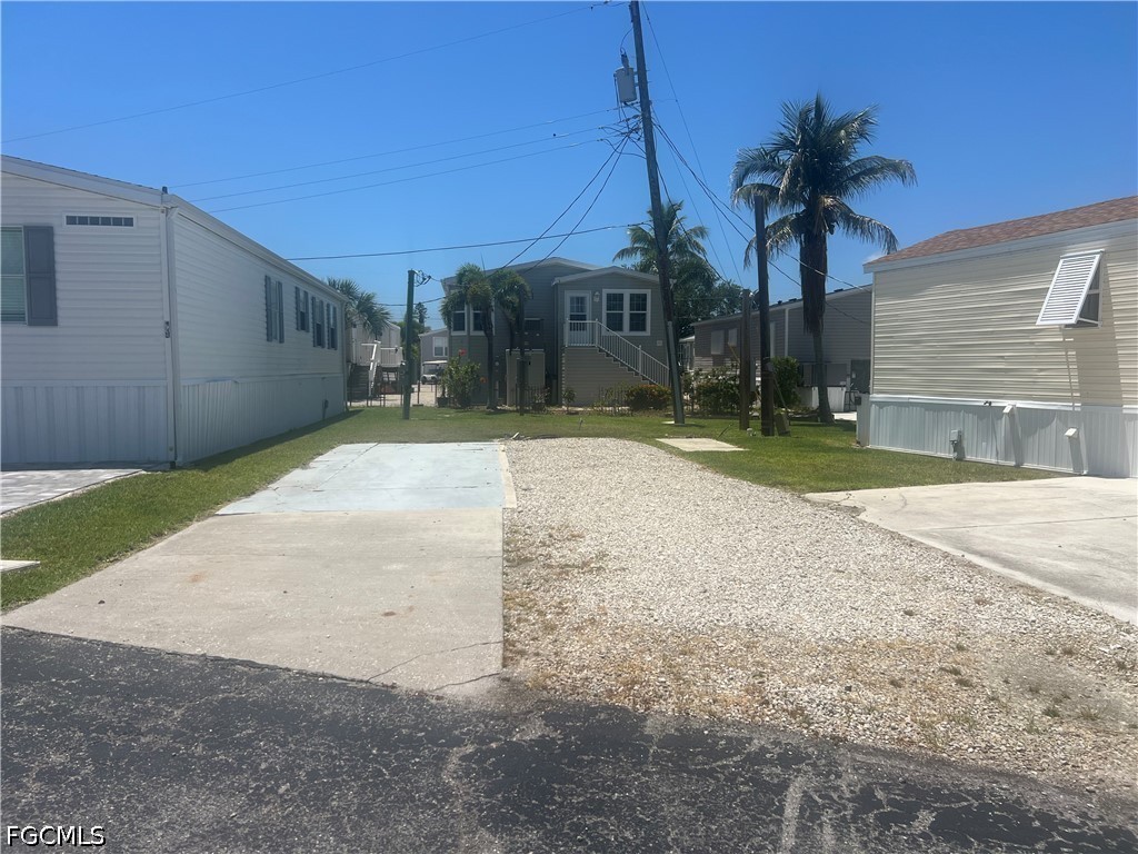 20 Helen Lane Fort Myers Beach FL 33931 2026019636 image2