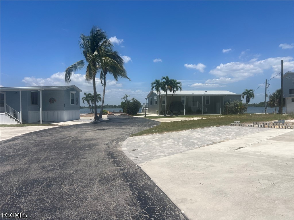 20 Helen Lane Fort Myers Beach FL 33931 2026019636 image3