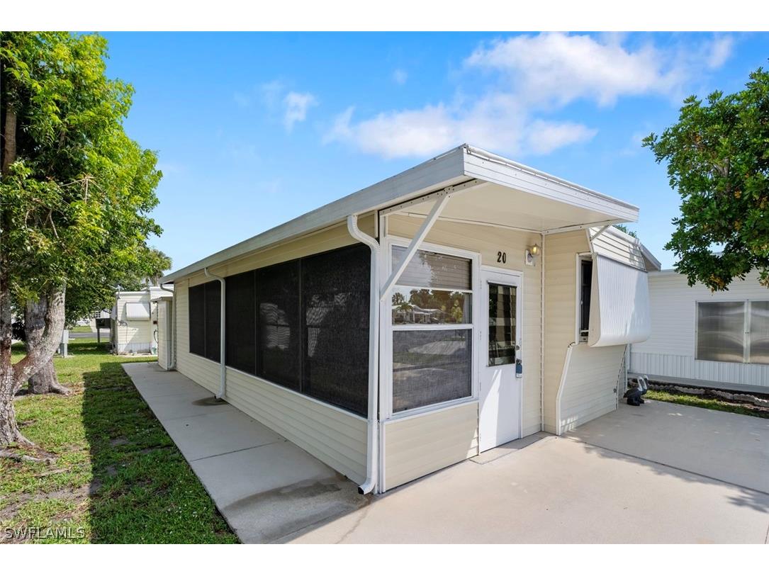 20 Jasper Drive #20JR Naples FL 34114 224043381 image1