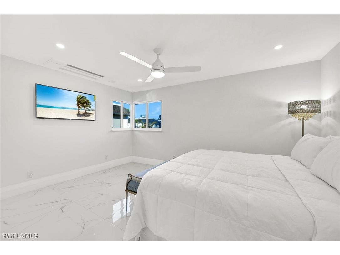 20 Kings Road #A18 Naples FL 34112 226001846 image12