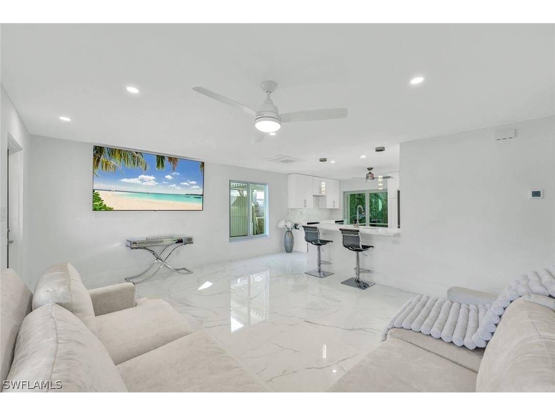 20 Kings Road #A18 Naples FL 34112 226001846 image3