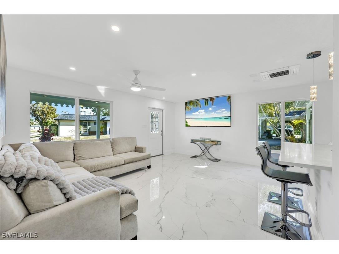 20 Kings Road #A18 Naples FL 34112 226001846 image4