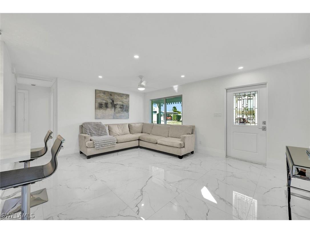 20 Kings Road #A18 Naples FL 34112 226001846 image6