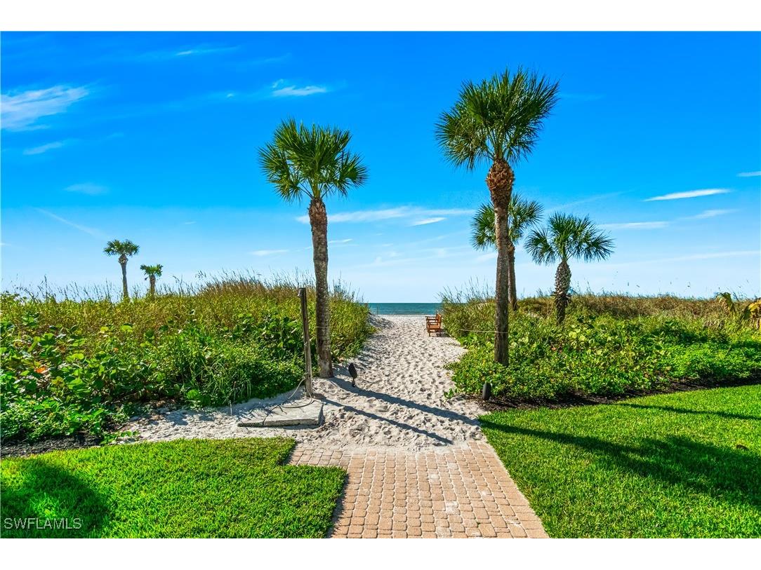 20 Seagate Drive #103 Naples FL 34103 225080743 image17