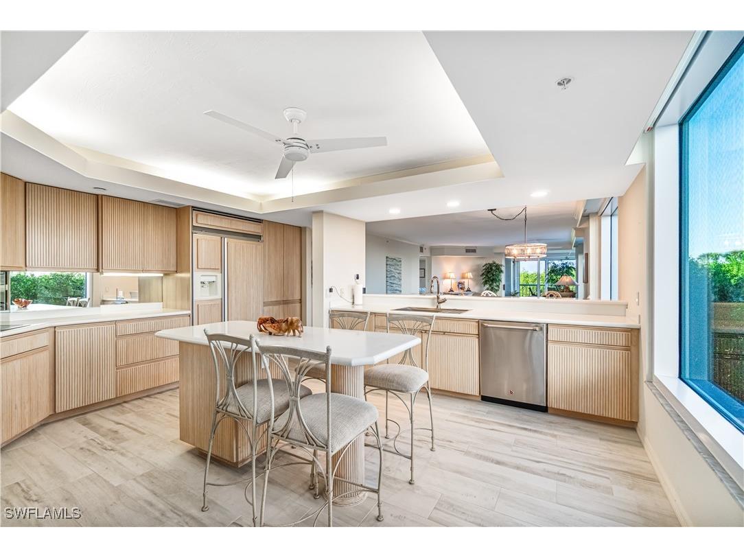 20 Seagate Drive #103 Naples FL 34103 225080743 image5