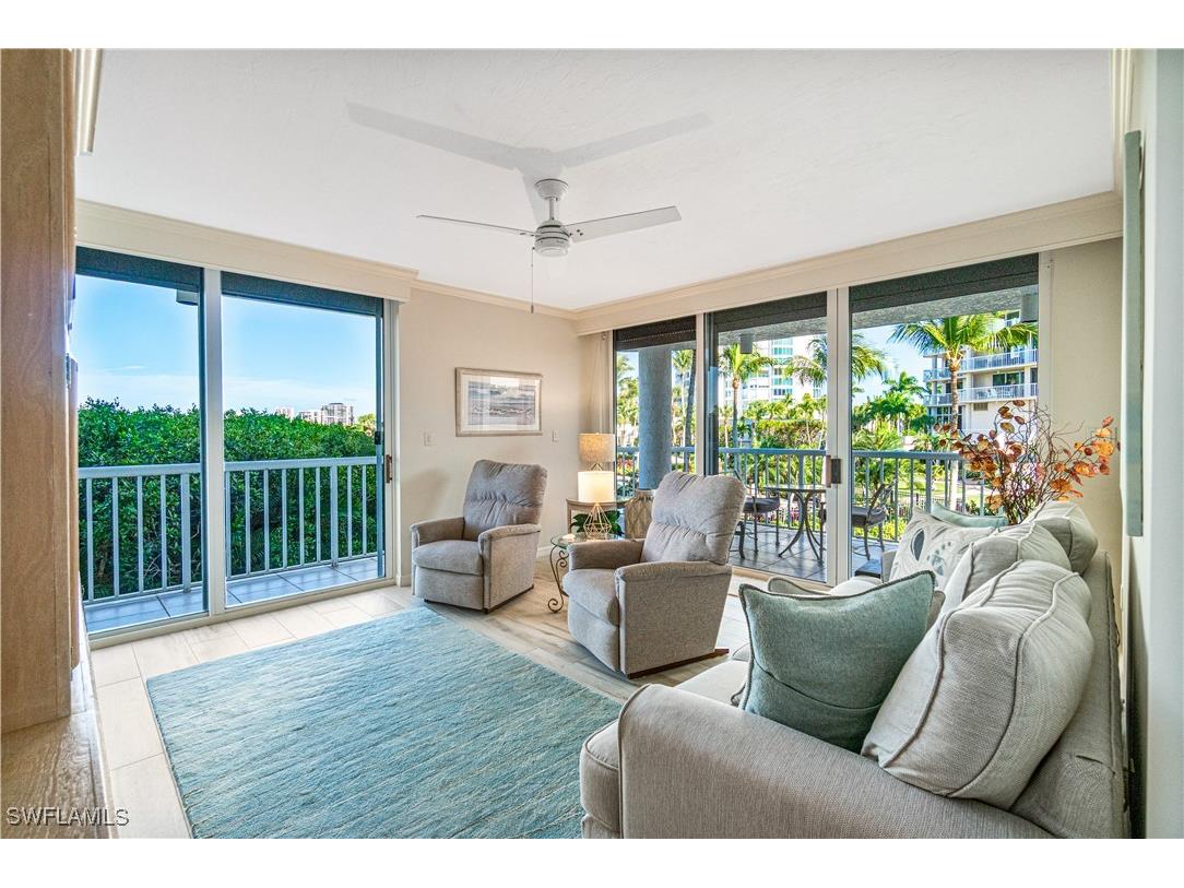 20 Seagate Drive #103 Naples FL 34103 225080743 image8