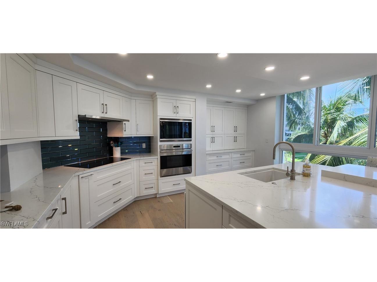 20 Seagate Drive #301 Naples FL 34103 225064414 image6