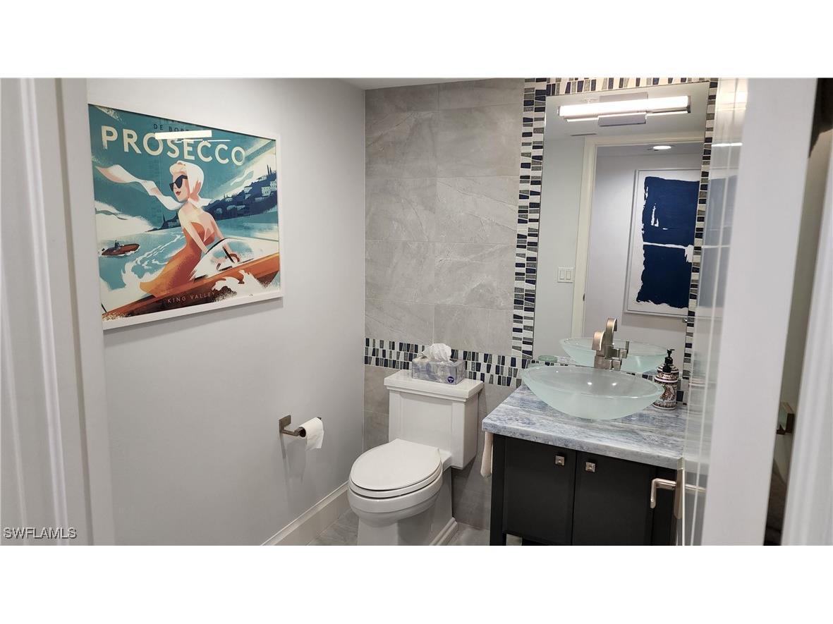 20 Seagate Drive #301 Naples FL 34103 225064414 image8