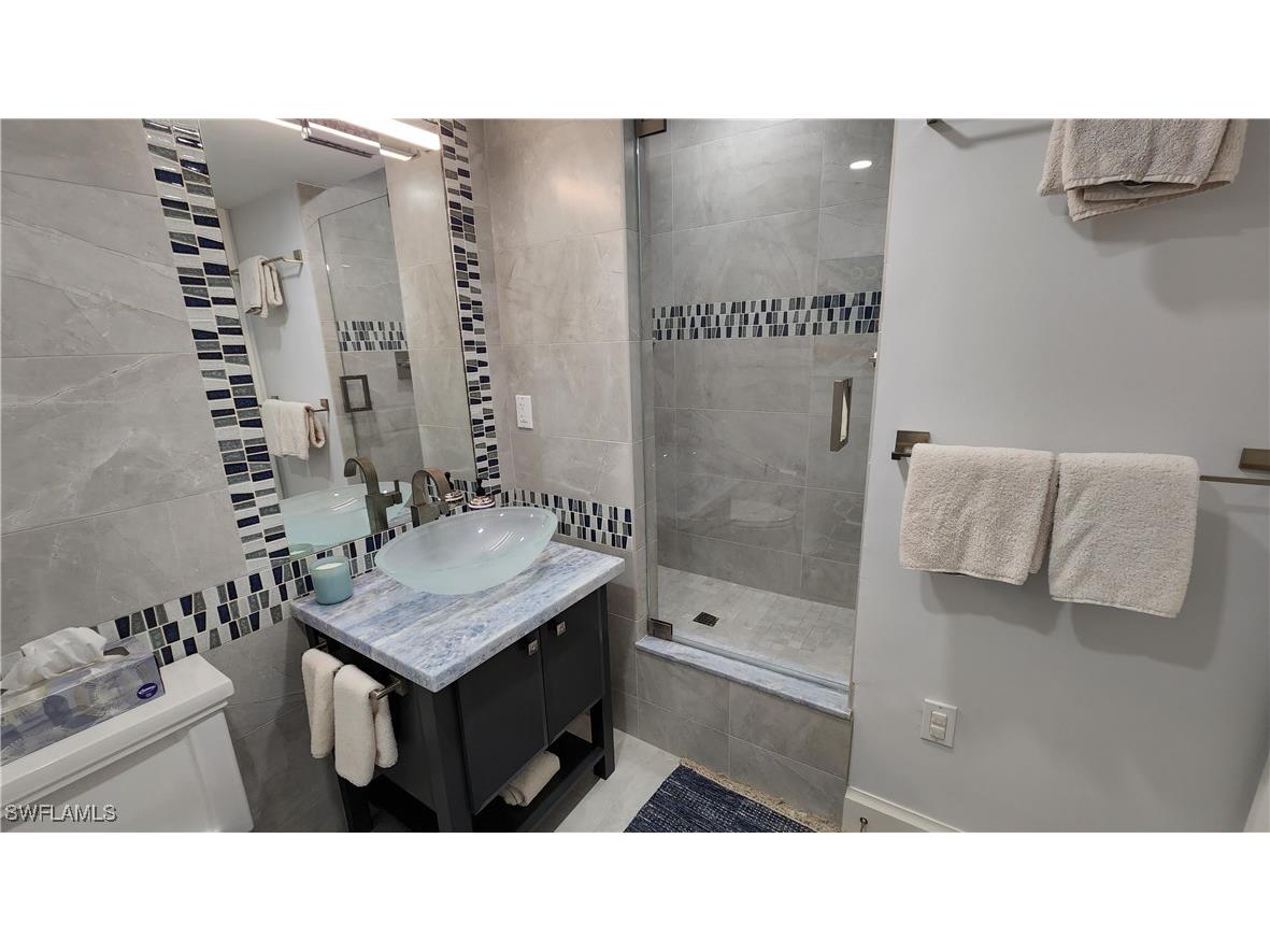 20 Seagate Drive #301 Naples FL 34103 225064414 image9