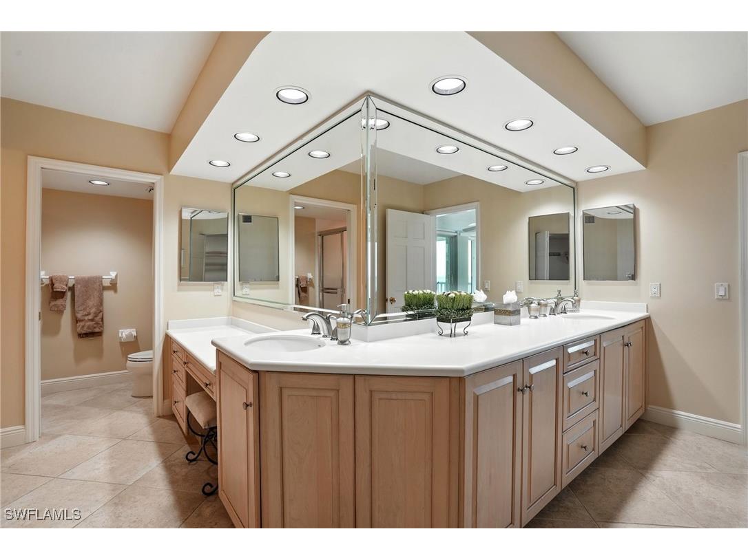 20 Seagate Drive #803 Naples FL 34103 225065300 image26