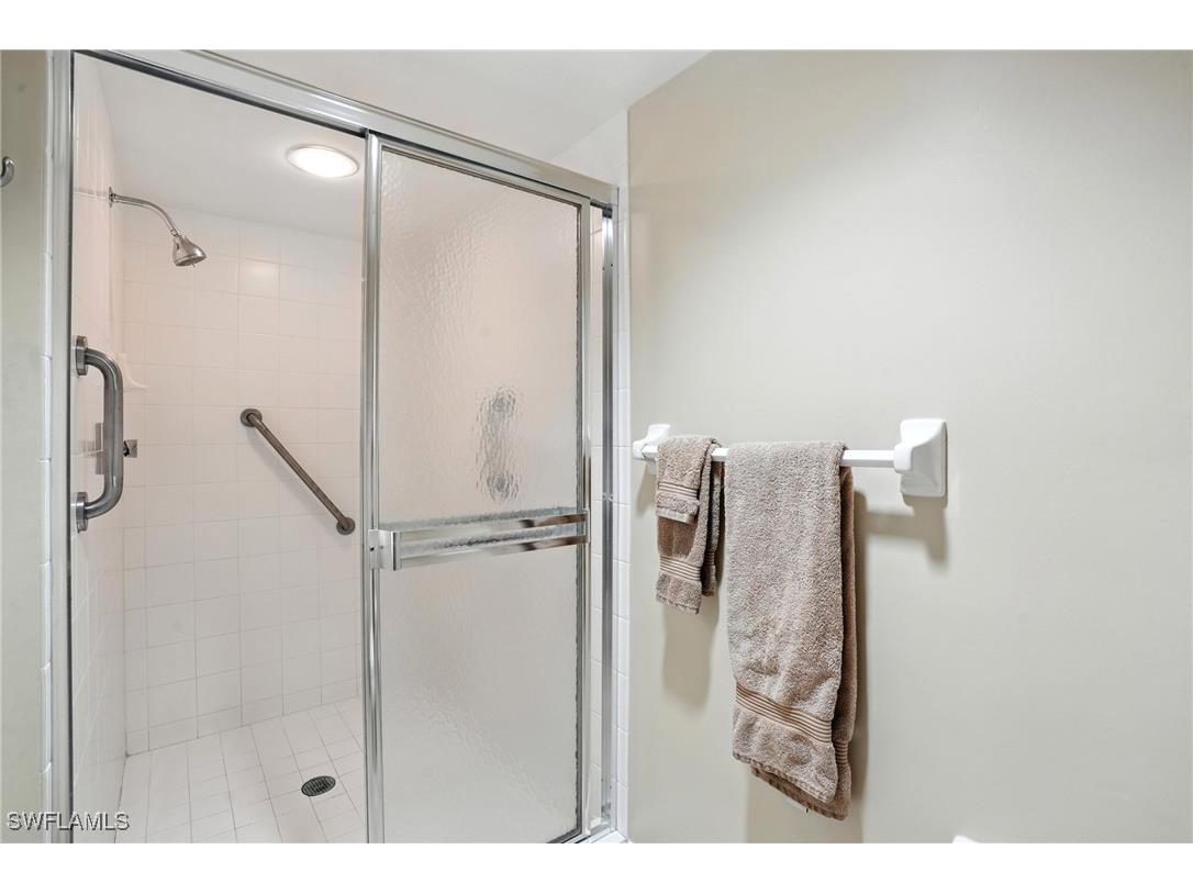 20 Seagate Drive #803 Naples FL 34103 225065300 image28