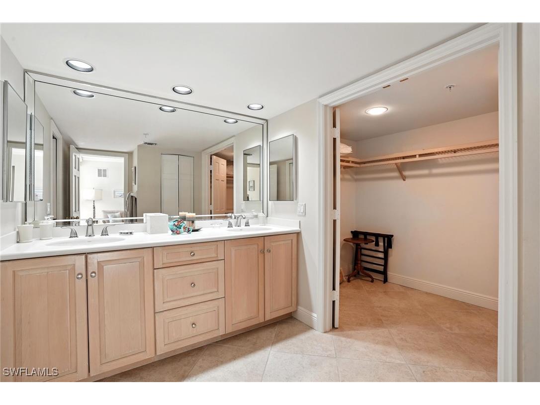 20 Seagate Drive #803 Naples FL 34103 225065300 image32