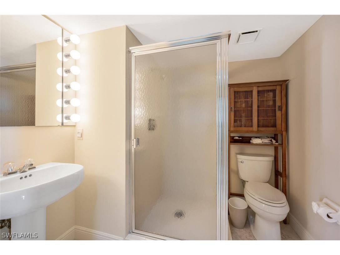 20 Seagate Drive #803 Naples FL 34103 226012114 image20