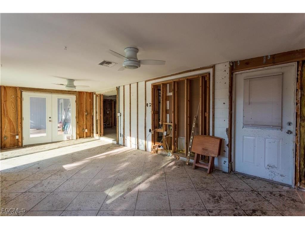 20 Sunview Boulevard Fort Myers Beach FL 33931 2025019249 image5