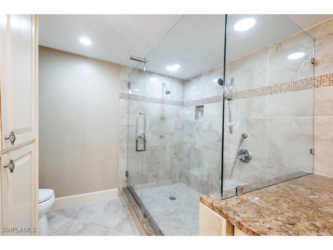 20 Water Oaks Way #3-10 Naples FL 34105 225074421 image17