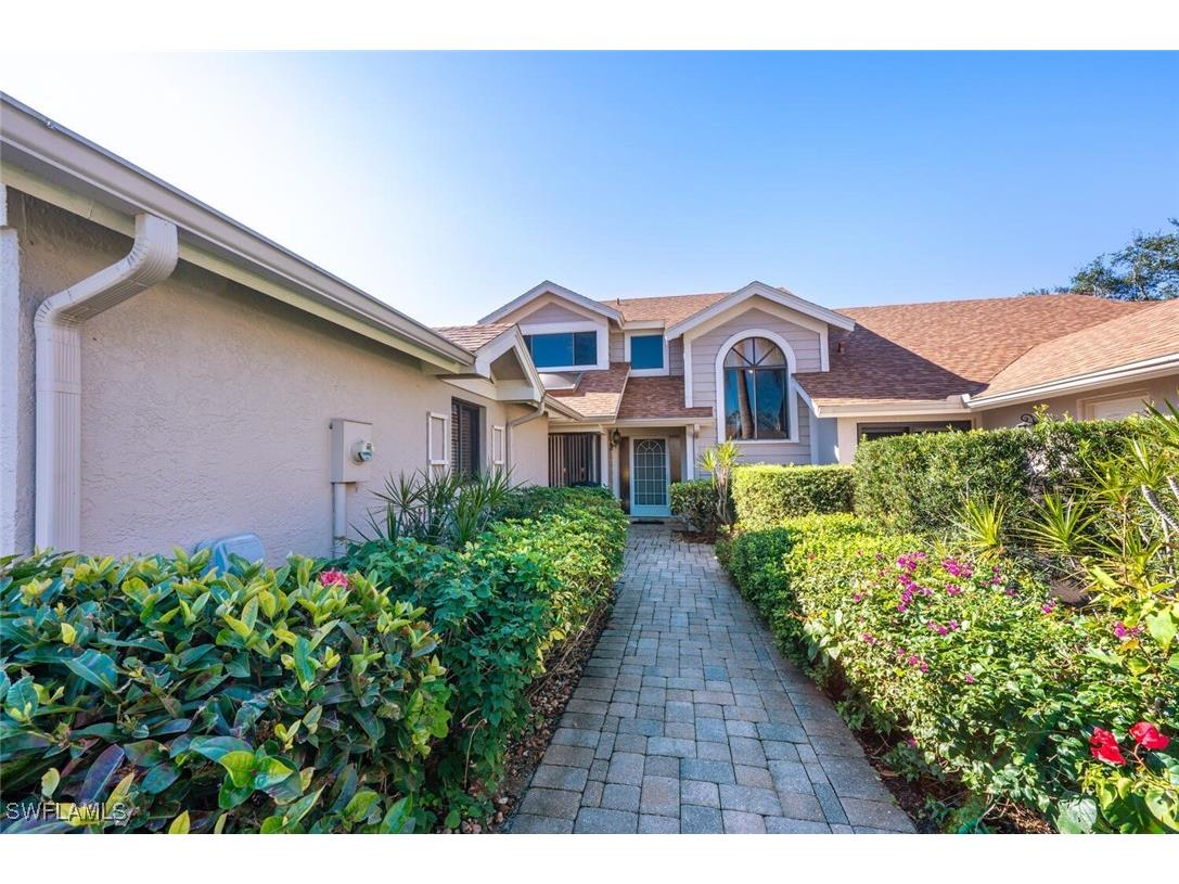 20 Water Oaks Way #3-10 Naples FL 34105 225074421 image3