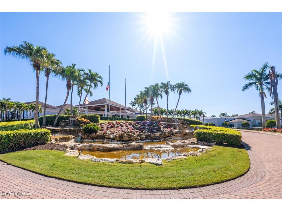 20 Water Oaks Way #3-10 Naples FL 34105 225074421 image4