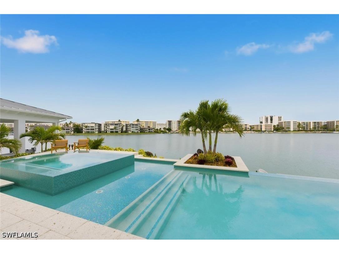 200 Bahia Point Naples FL 34103 226016762 image1