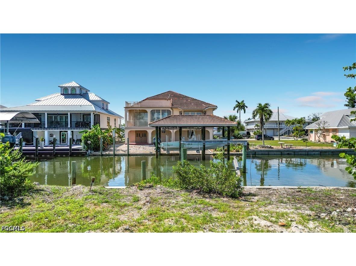 200 Curlew Street Fort Myers Beach FL 33931 2026024249 image15