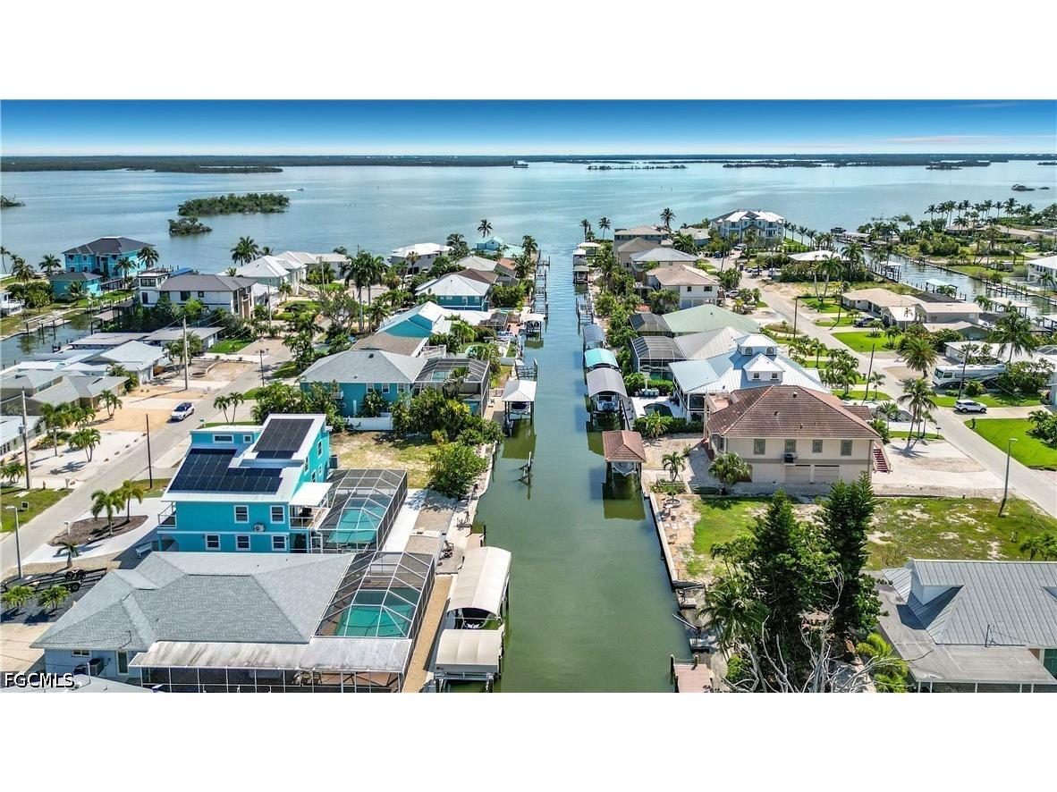 200 Curlew Street Fort Myers Beach FL 33931 2026024249 image18
