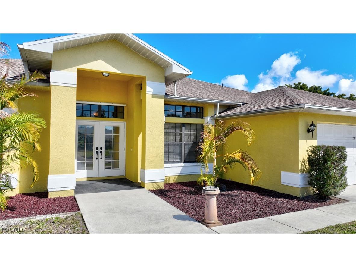 200 Danby Road Lehigh Acres FL 33936 2026008545 image1