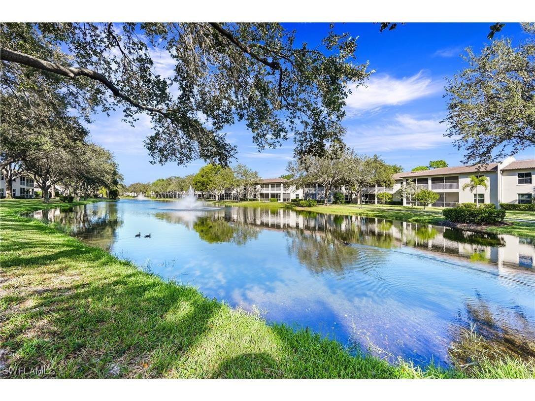 200 Diamond Circle #205 Naples FL 34110 223078579 image1