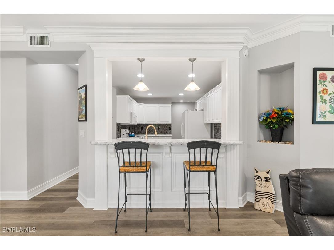 200 Diamond Circle #207 Naples FL 34110 225073786 image10