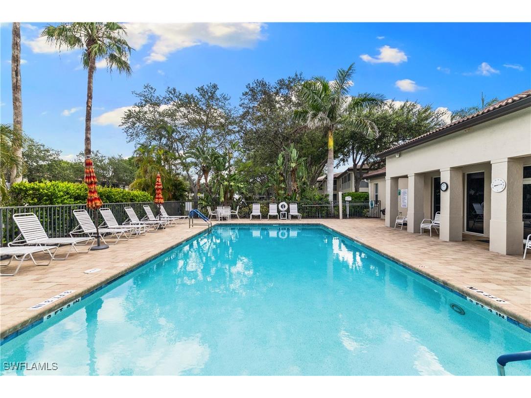 200 Diamond Circle #207 Naples FL 34110 225073786 image27