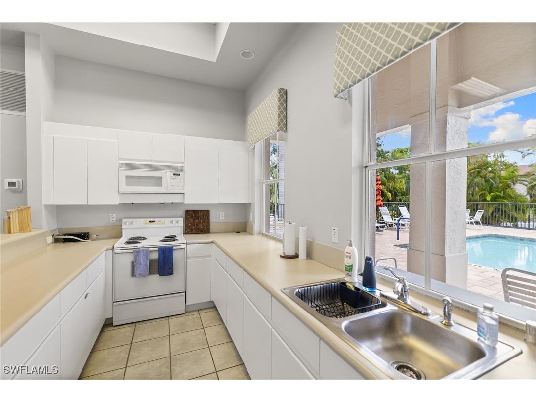 200 Diamond Circle #207 Naples FL 34110 225073786 image29