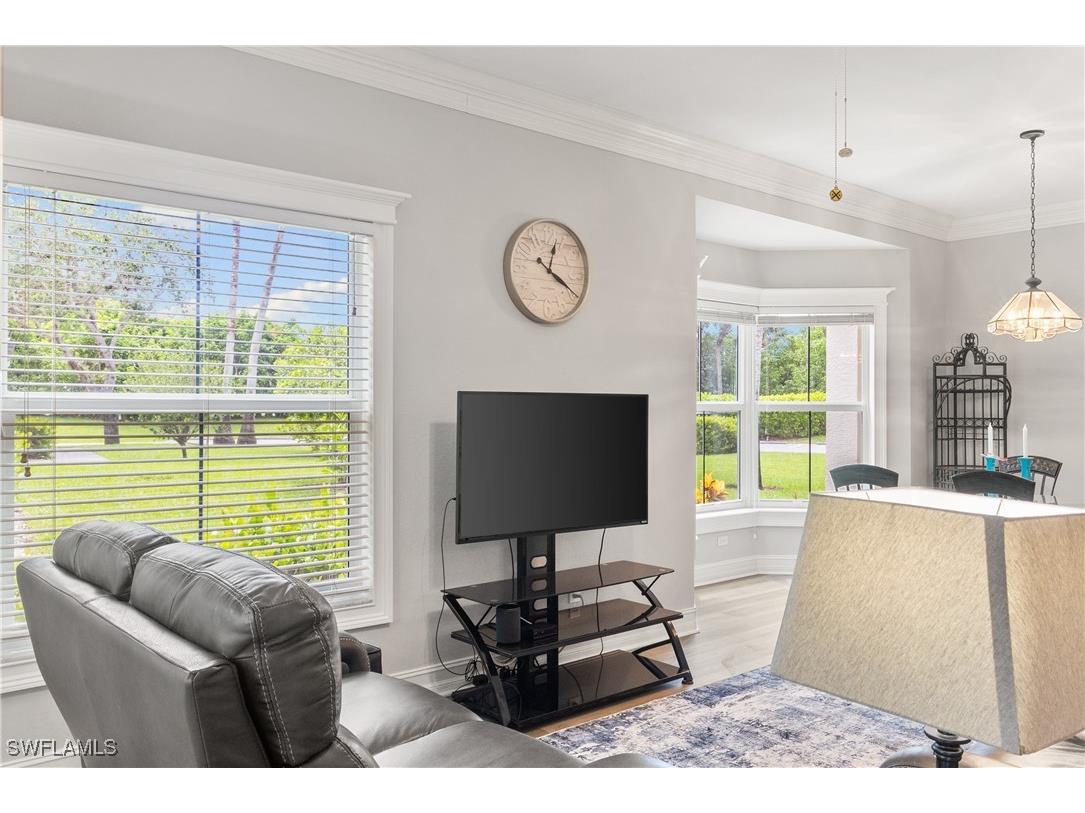 200 Diamond Circle #207 Naples FL 34110 225073786 image6