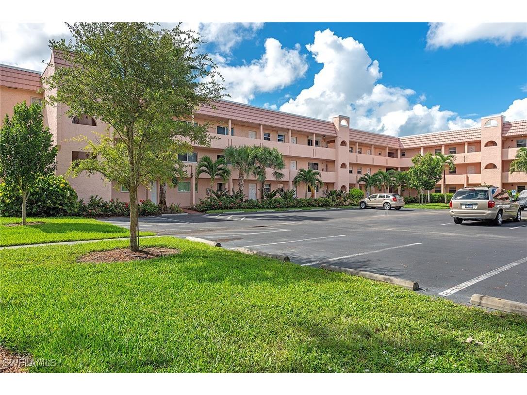 200 Forest Lakes Boulevard #201 Naples FL 34105 225074395 image2