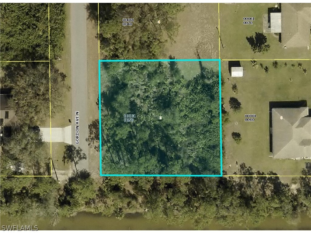 200 Gordon Avenue N Lehigh Acres FL 33971 224048997 image1