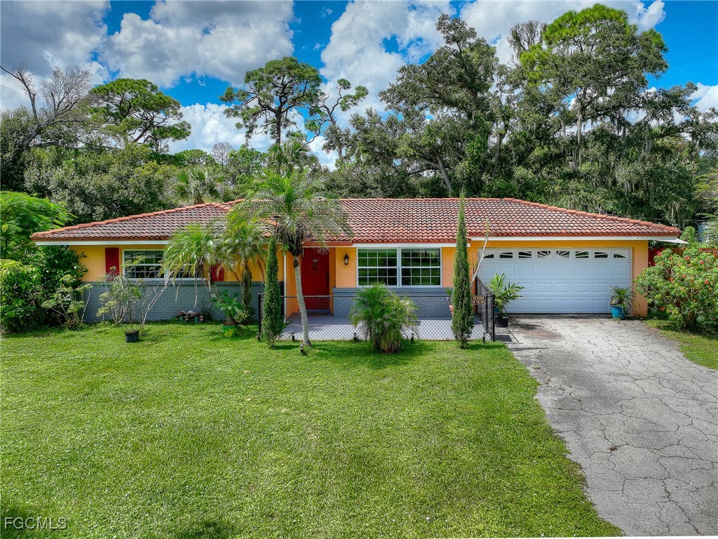 200 Herron Road North Fort Myers FL 33903 2025012386 image1